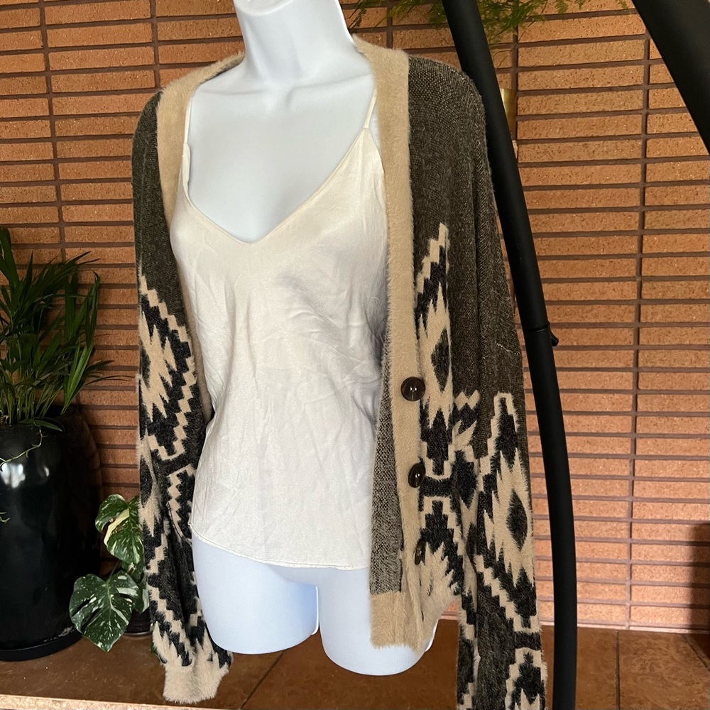 Like New, Soft Aztec Button Up Cardigan - Picture 2 of 9